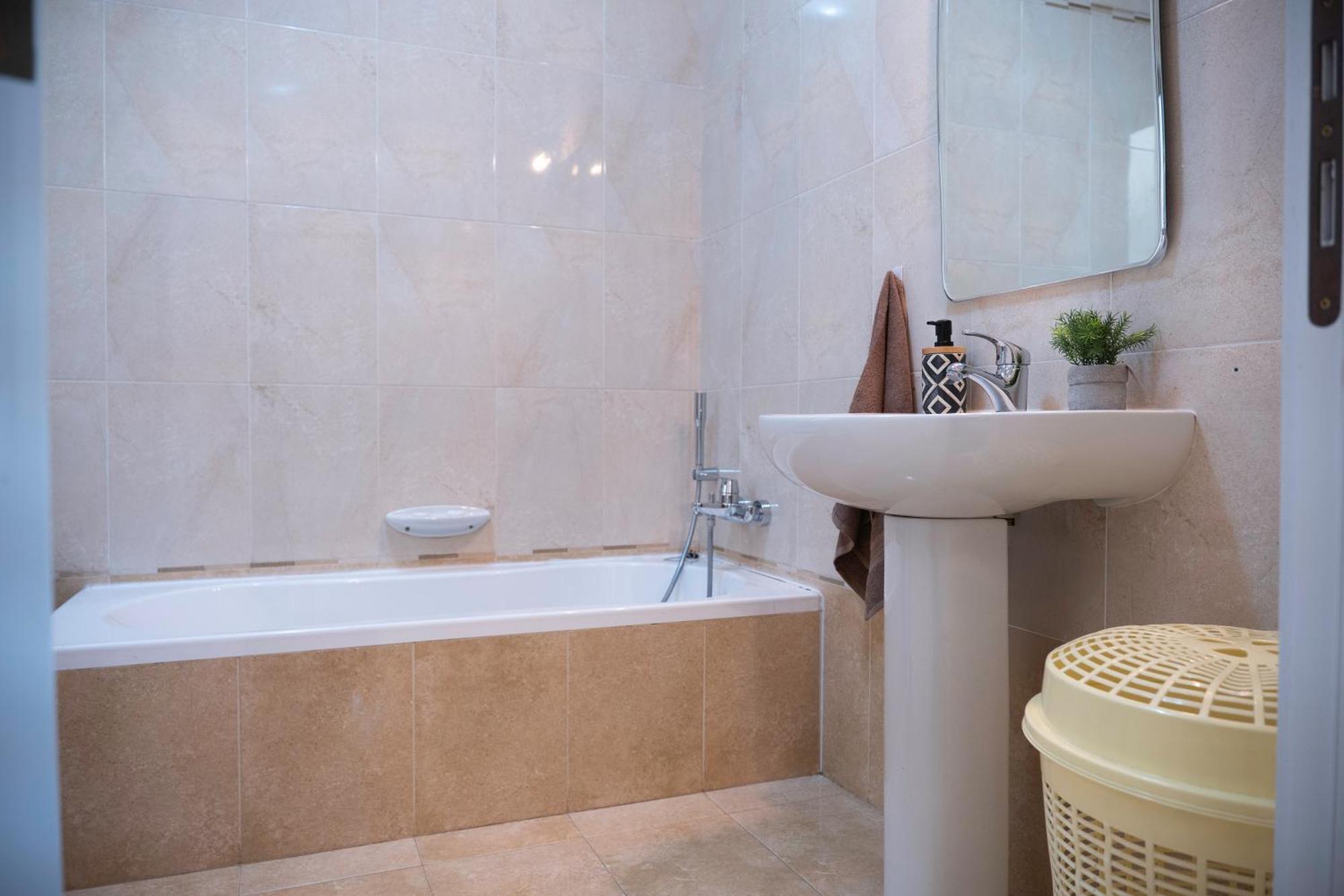 Golden Harbour - 2 Bedrooms, 2 Bathrooms Gzira Exterior foto